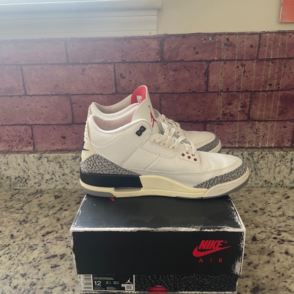Jordan 3 size 12 - Picture 3 of 7